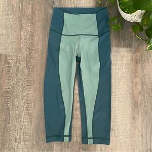 Lululemon Wunder Under Crop High-Rise *Curve 17"
Frosted Pine / Green Jaspe Size